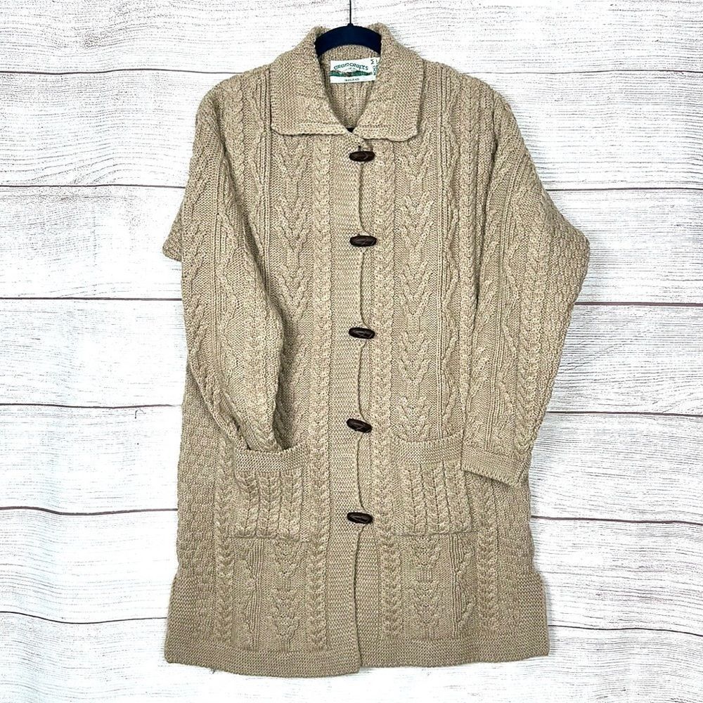 NWT Aran Crafts Irish Wool Cable Knit Long Cardigan in Oatmeal color. Relaxed M.